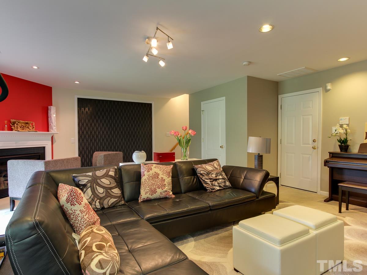 6841 Middleboro Drive Raleigh, NC 27612 - Photo 16 of 25