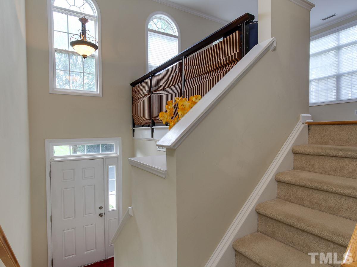 6841 Middleboro Drive Raleigh, NC 27612 - Photo 3 of 25
