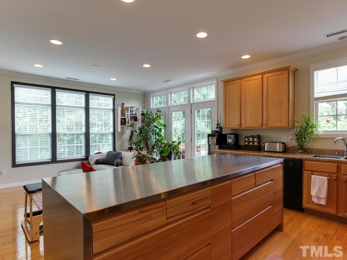 6841 Middleboro Drive Raleigh, NC 27612 - Photo 8 of 25