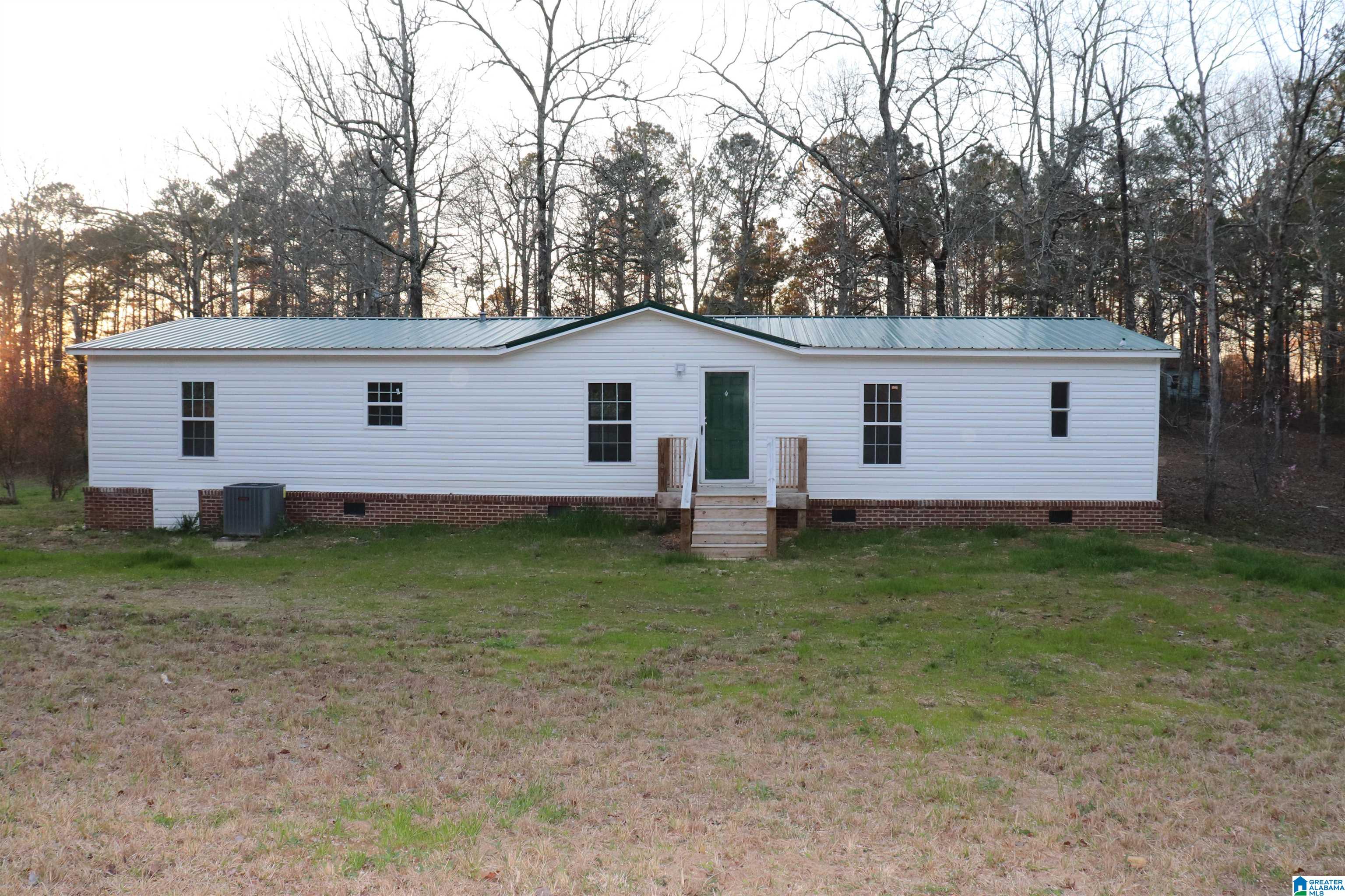 255 Estes Circle Oneonta, AL 35121 - Photo 3 of 27