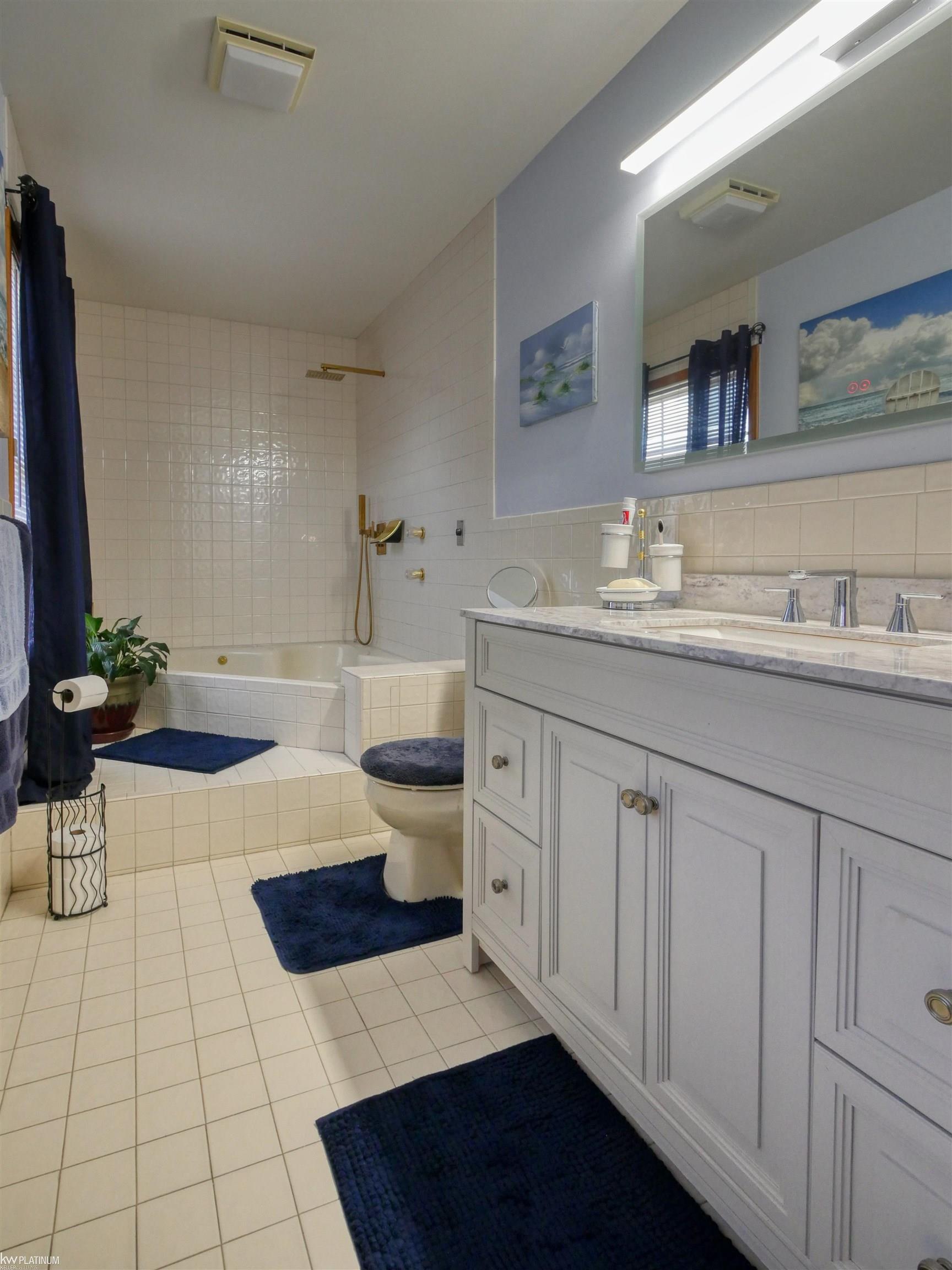 5135 East Dunbar Road Monroe, MI 48161 - Photo 36 of 48 50085189-35.JPG