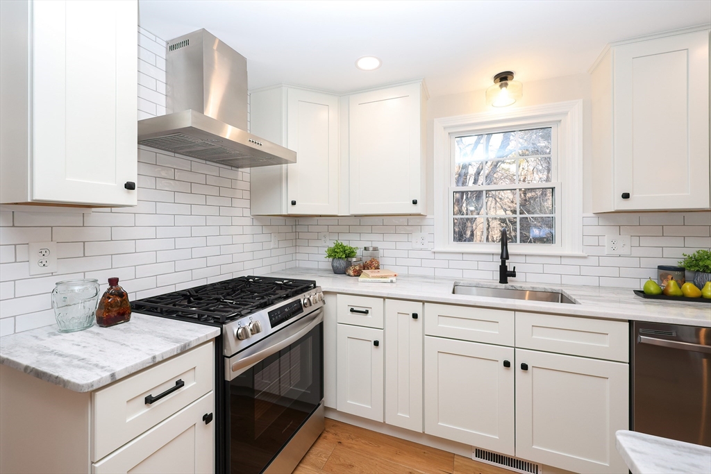 3 Potter Road Framingham, MA 01701 - Photo 7 of 38
