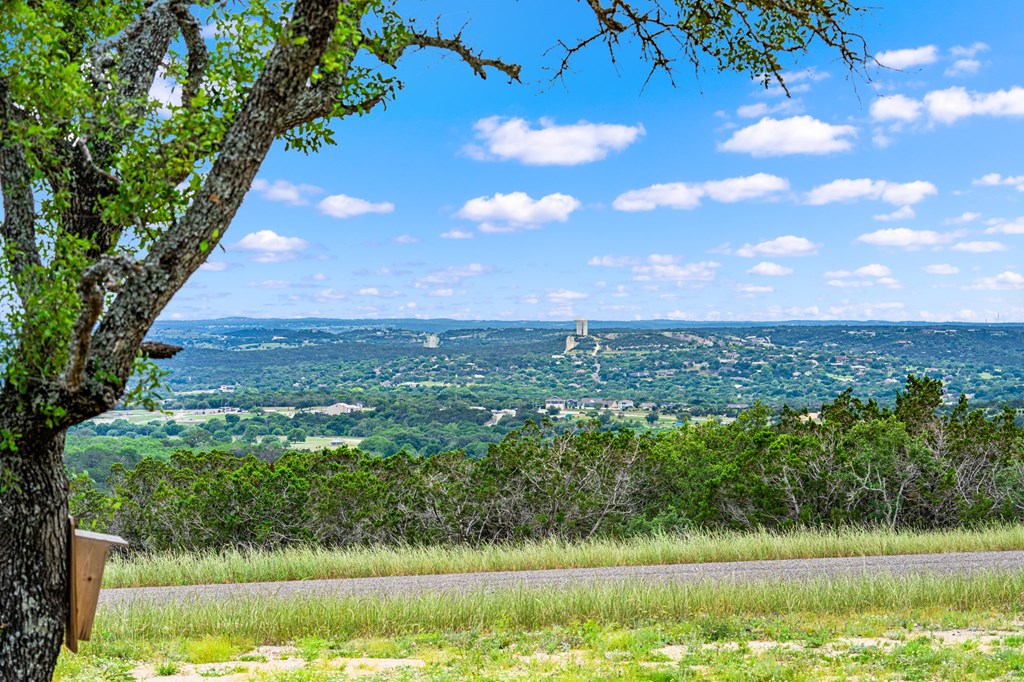 195 Countless Views Drive Kerrville, TX 78028 - Photo 10 of 13