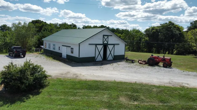 $459,900 | 7492 Brooks Road, Vevay, IN 47043