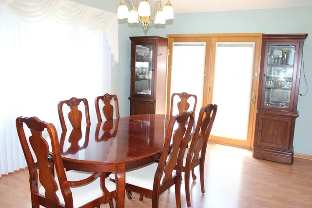 $324,900 | 13537 Latrobe Avenue, Unit 7, Crestwood, IL 60418