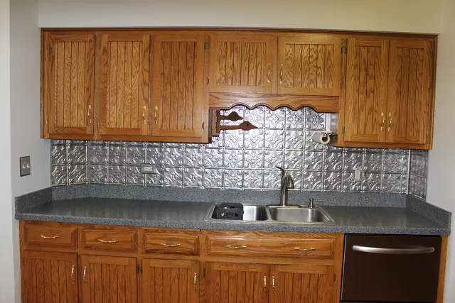 $324,900 | 13537 Latrobe Avenue, Unit 7, Crestwood, IL 60418