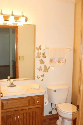 $324,900 | 13537 Latrobe Avenue, Unit 7, Crestwood, IL 60418