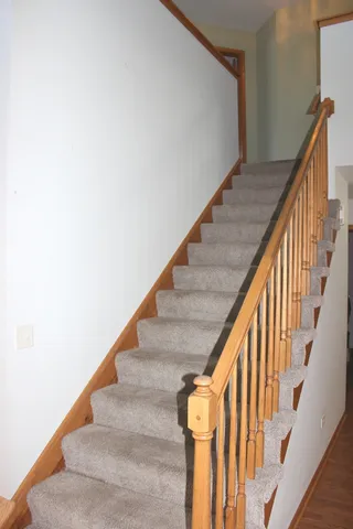 $324,900 | 13537 Latrobe Avenue, Unit 7, Crestwood, IL 60418