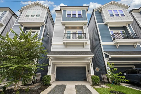 $4,000 | 1232 West 21st Street, Houston, TX 77008