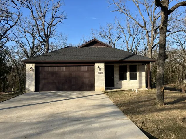$1,825 | 128 Woodland Trail, Gun Barrel City, TX 75156
