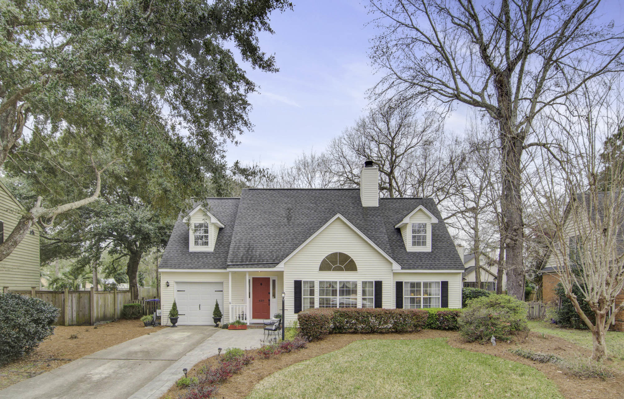 439 Springfield Road Mount Pleasant, SC 29464 - Photo 1 of 32 1