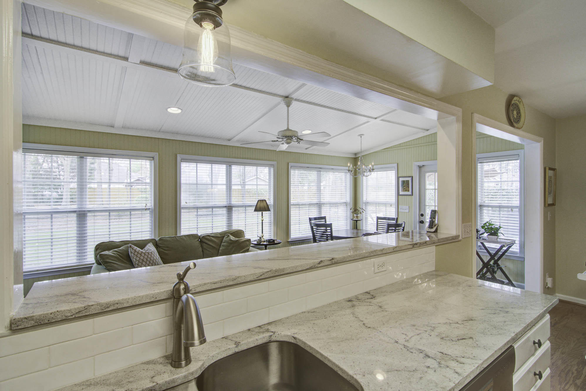 439 Springfield Road Mount Pleasant, SC 29464 - Photo 14 of 32 20
