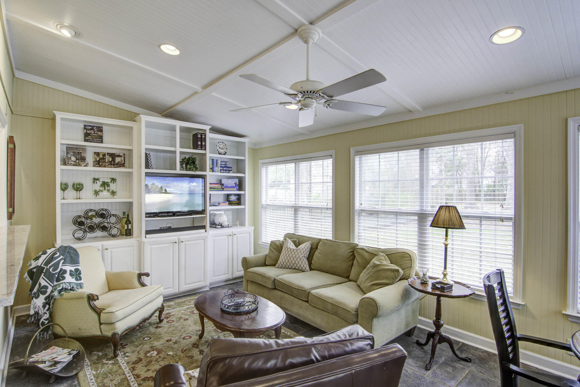 439 Springfield Road Mount Pleasant, SC 29464 - Photo 18 of 32 21