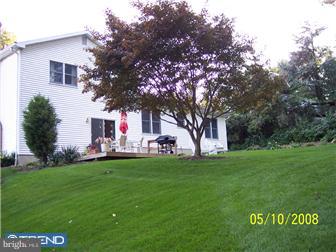 129 Sage Drive Sinking Spring, PA 19608 - Photo 2 of 12