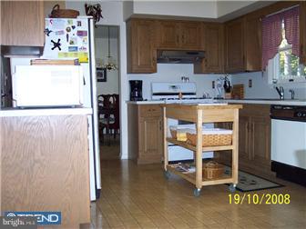 129 Sage Drive Sinking Spring, PA 19608 - Photo 5 of 12