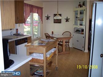 129 Sage Drive Sinking Spring, PA 19608 - Photo 6 of 12