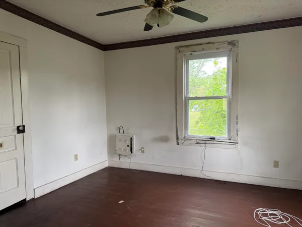 $137,000 | 702 Alleghany Avenue, Clifton Forge, VA 24422