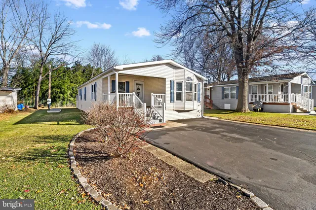 $179,900 | 113 Hickory Drive, Hatfield, PA 19440