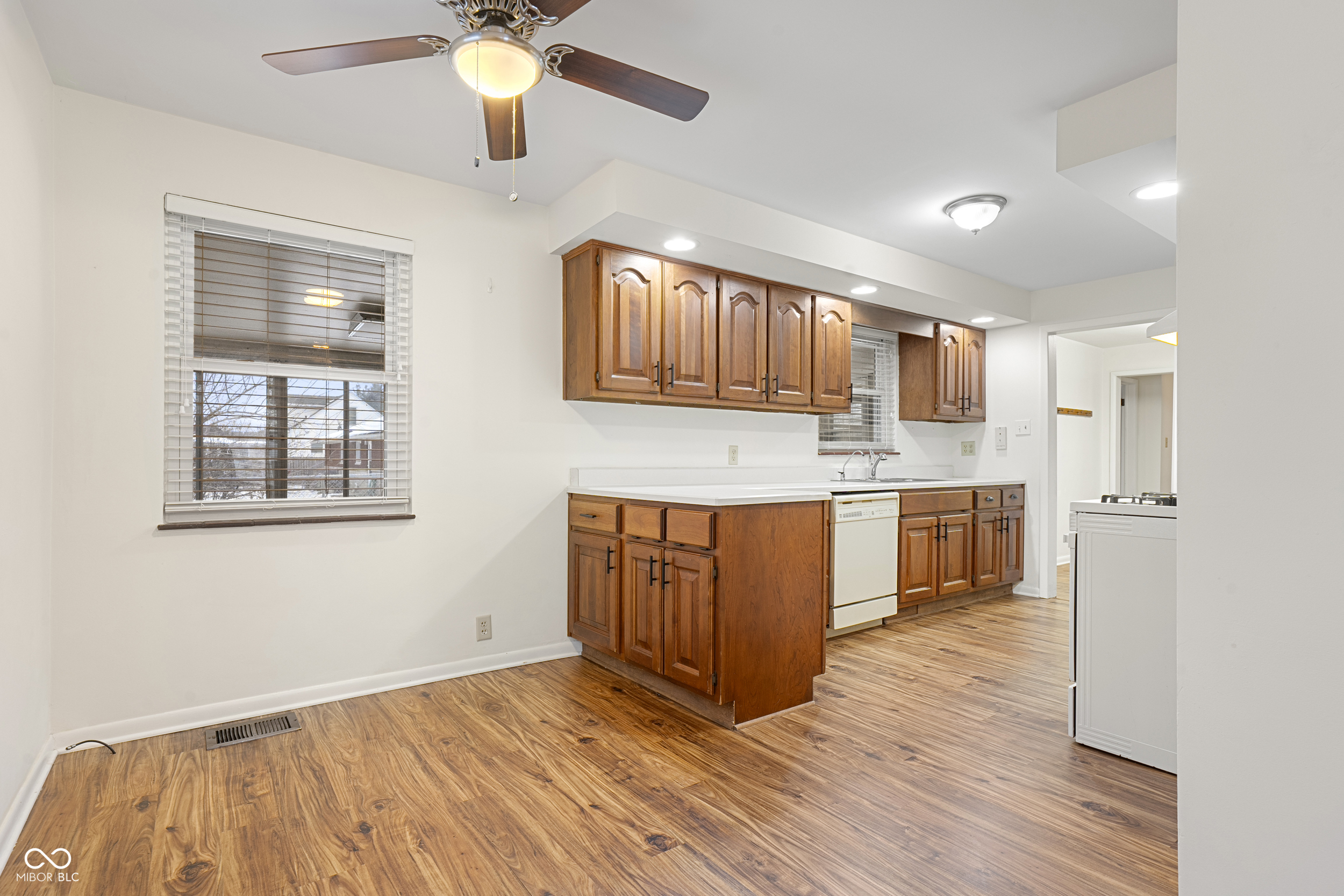 5213 Cordes Road Indianapolis, IN 46227 - Photo 12 of 34 Gallery Image 12
