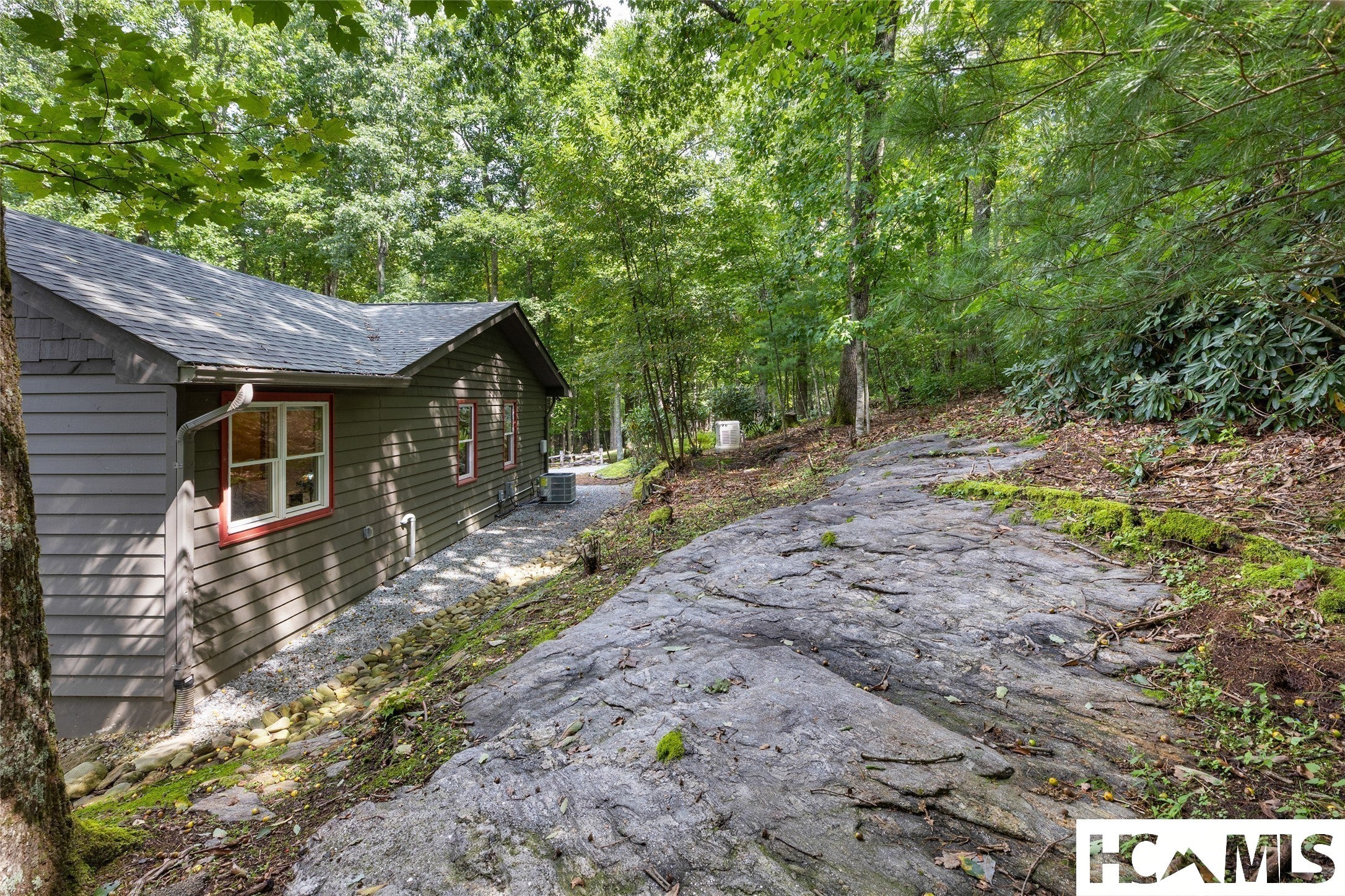 127 High View Road Cashiers, NC 28717 - Photo 43 of 59 Gallery Image 43