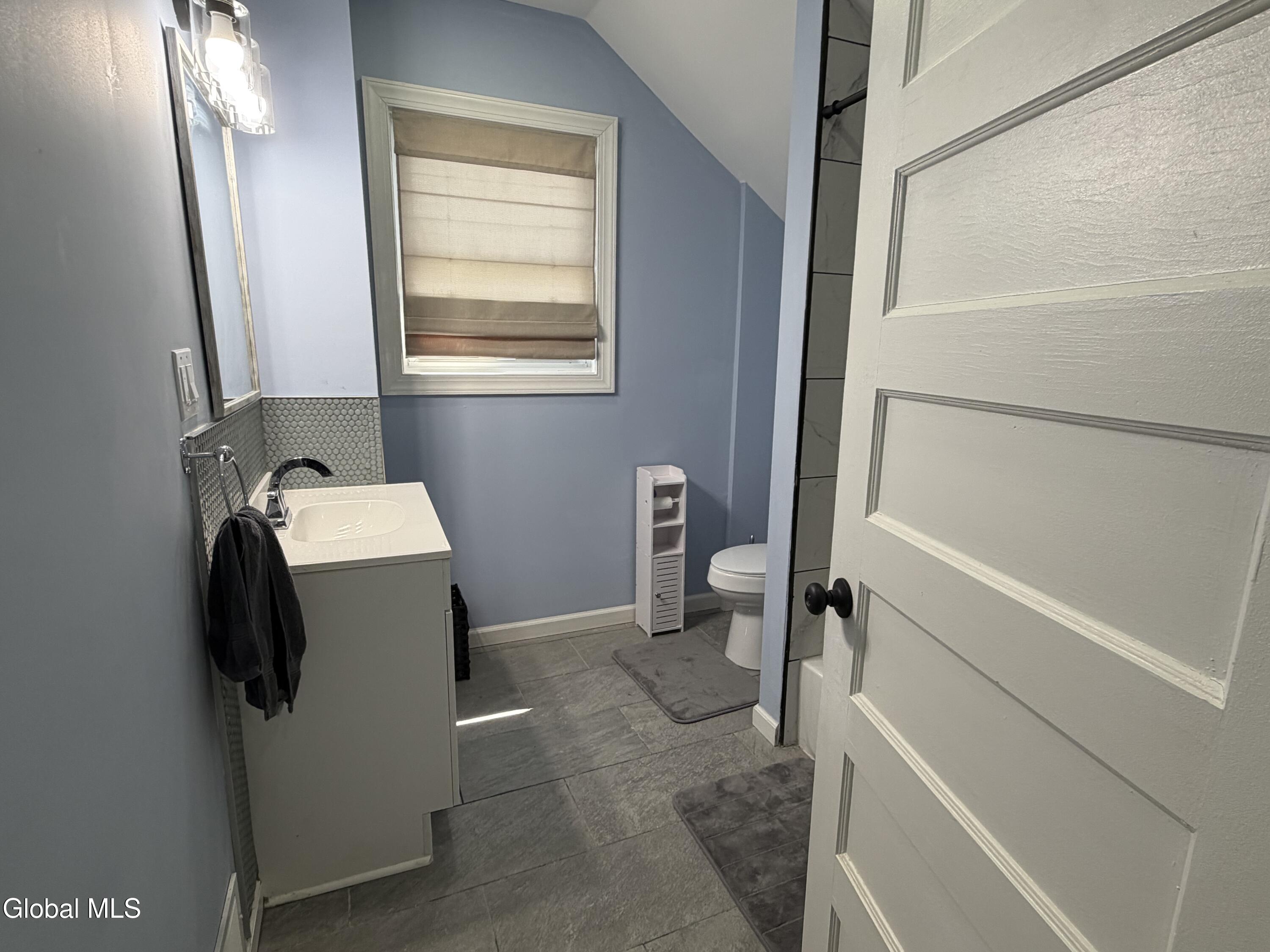 1747 Oneida Street Schenectady, NY 12308 - Photo 21 of 31 IMG_7462