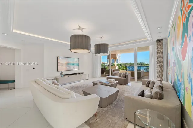 $10,900,000 | 7124 Fisher Island Drive, Unit 7124, Miami Beach, FL 33109