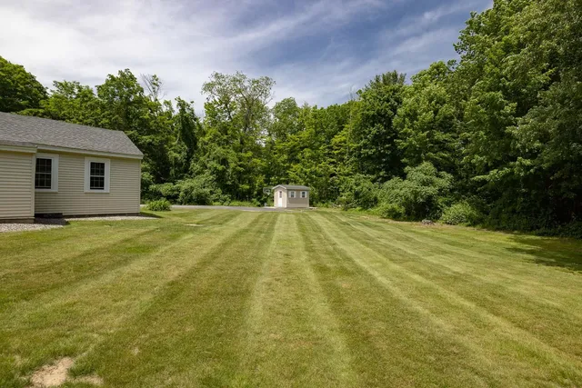 $2,300 | 9 Forest Street, Unit 3, Exeter, NH 03833