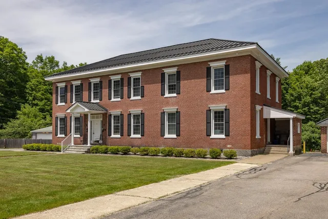 $2,300 | 9 Forest Street, Unit 3, Exeter, NH 03833