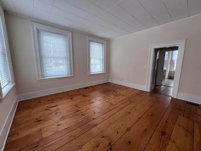 $2,300 | 9 Forest Street, Unit 3, Exeter, NH 03833