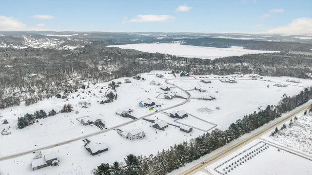 $974,900 | S8714 Mertinke Landing, Eleva, WI 54738