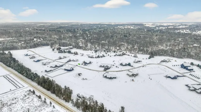 $974,900 | S8714 Mertinke Landing, Eleva, WI 54738