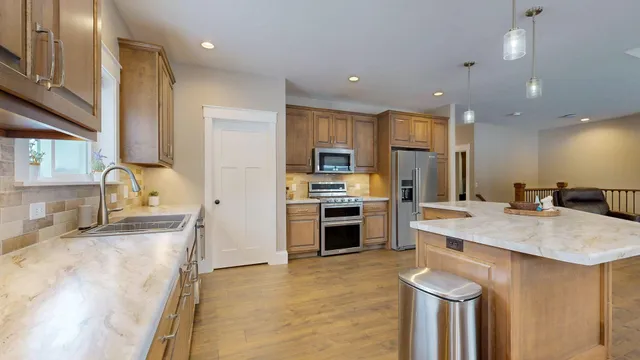 $974,900 | S8714 Mertinke Landing, Eleva, WI 54738