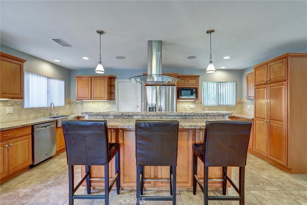 23341 La Vaca Street Lake Forest, CA 92630 - Photo 3 of 42