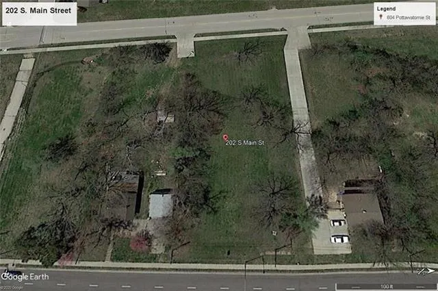 $300,000 | 202 South Main Street, Lansing, KS 66043