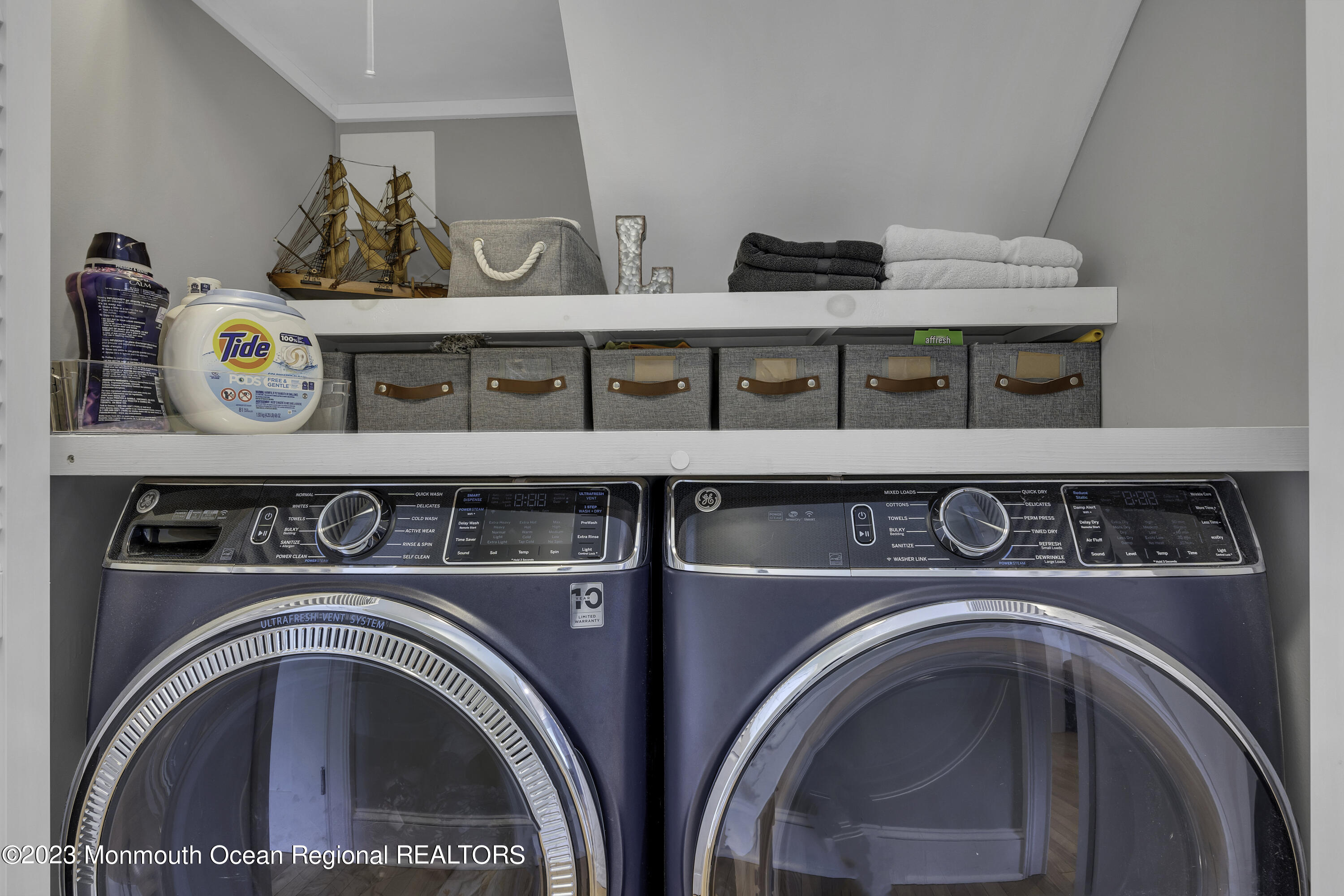 23 Appletree Road Howell, NJ 07731 - Photo 17 of 49 washer, dryer