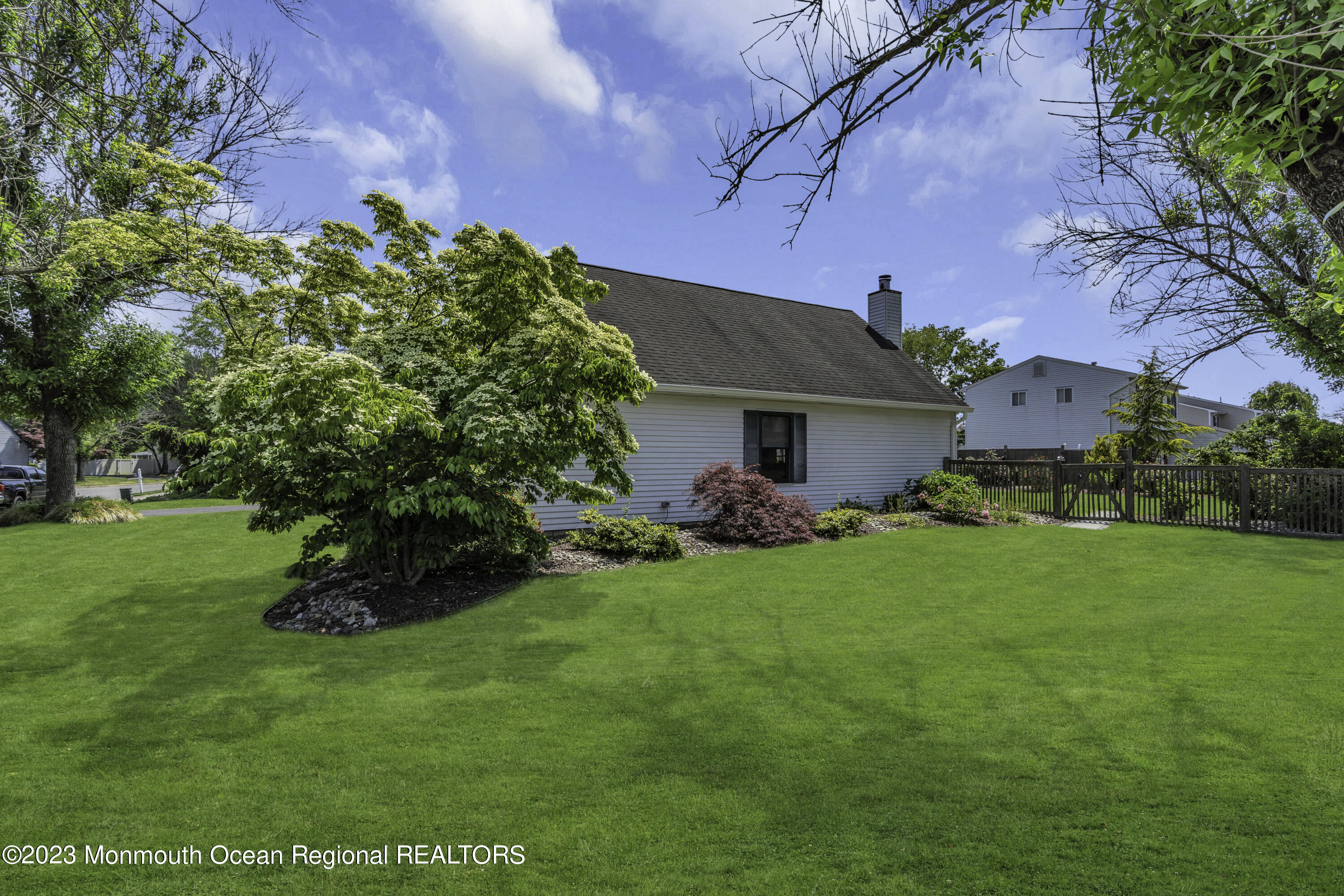 23 Appletree Road Howell, NJ 07731 - Photo 40 of 49 041_dsc03705-1