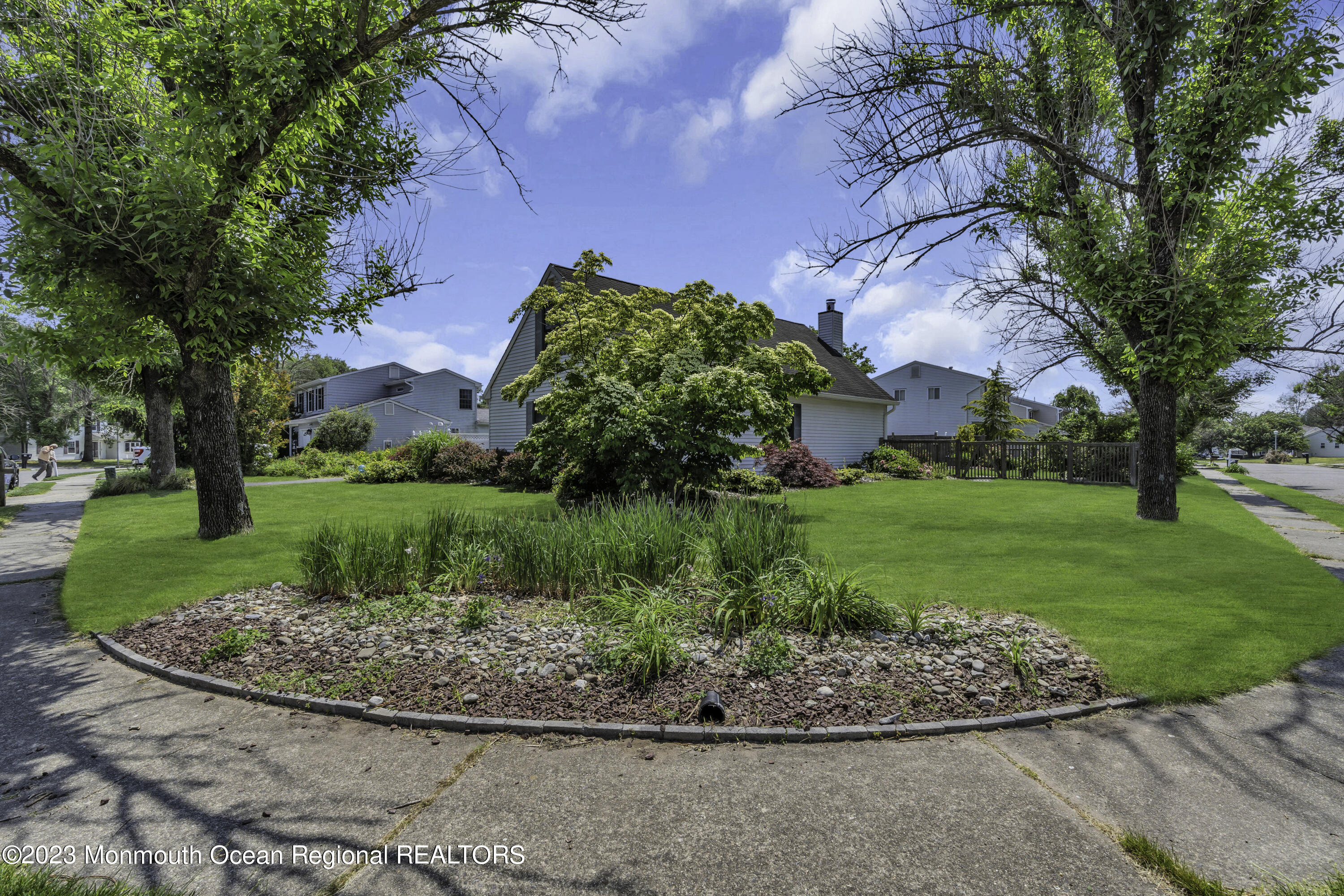 23 Appletree Road Howell, NJ 07731 - Photo 41 of 49 042_dsc03715-1