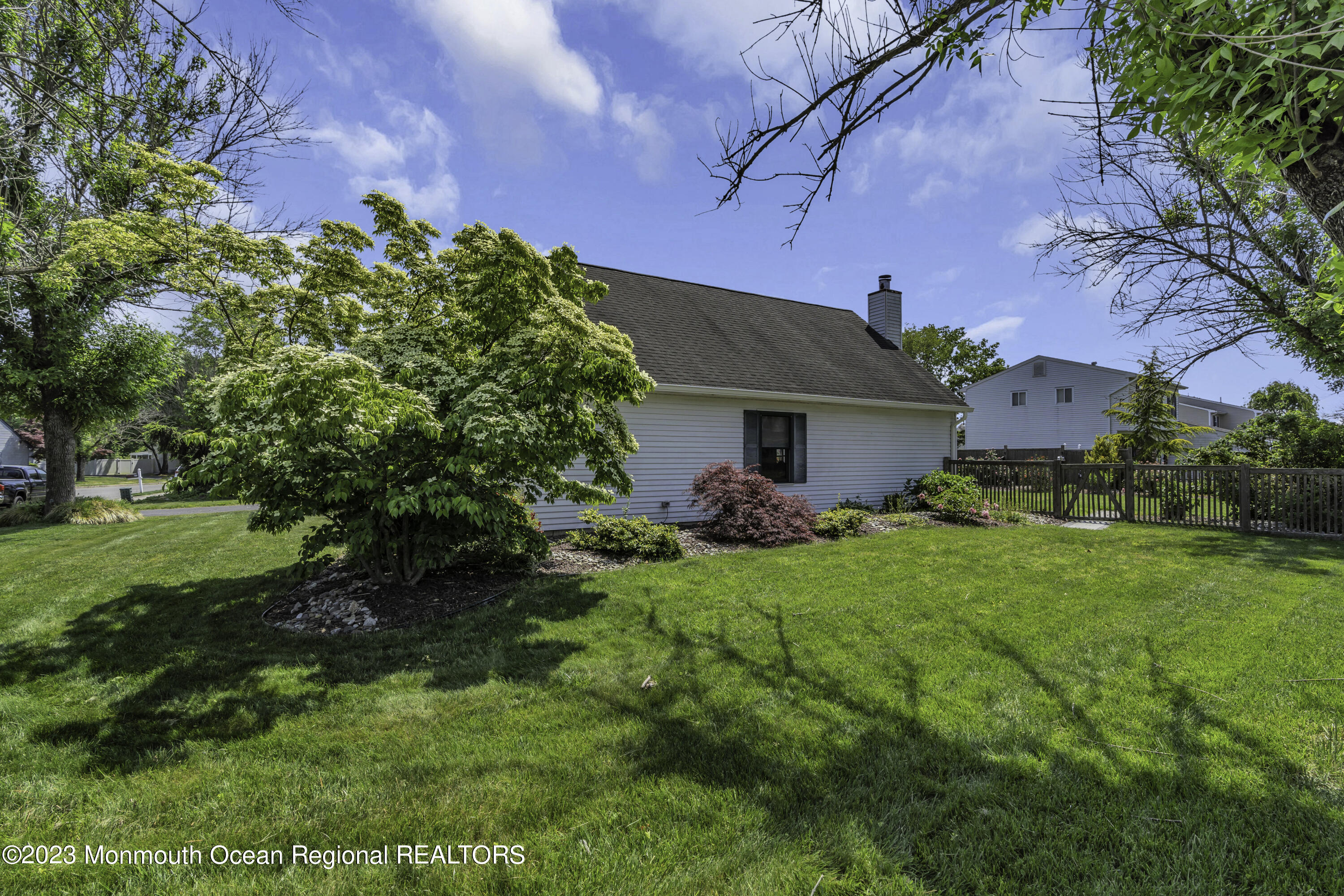 23 Appletree Road Howell, NJ 07731 - Photo 46 of 49 051_dsc03705