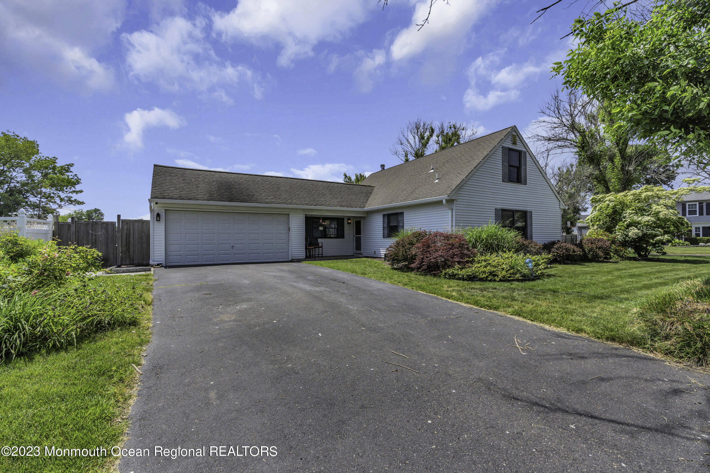 23 Appletree Road Howell, NJ 07731 - Photo 49 of 49 055_dsc03730