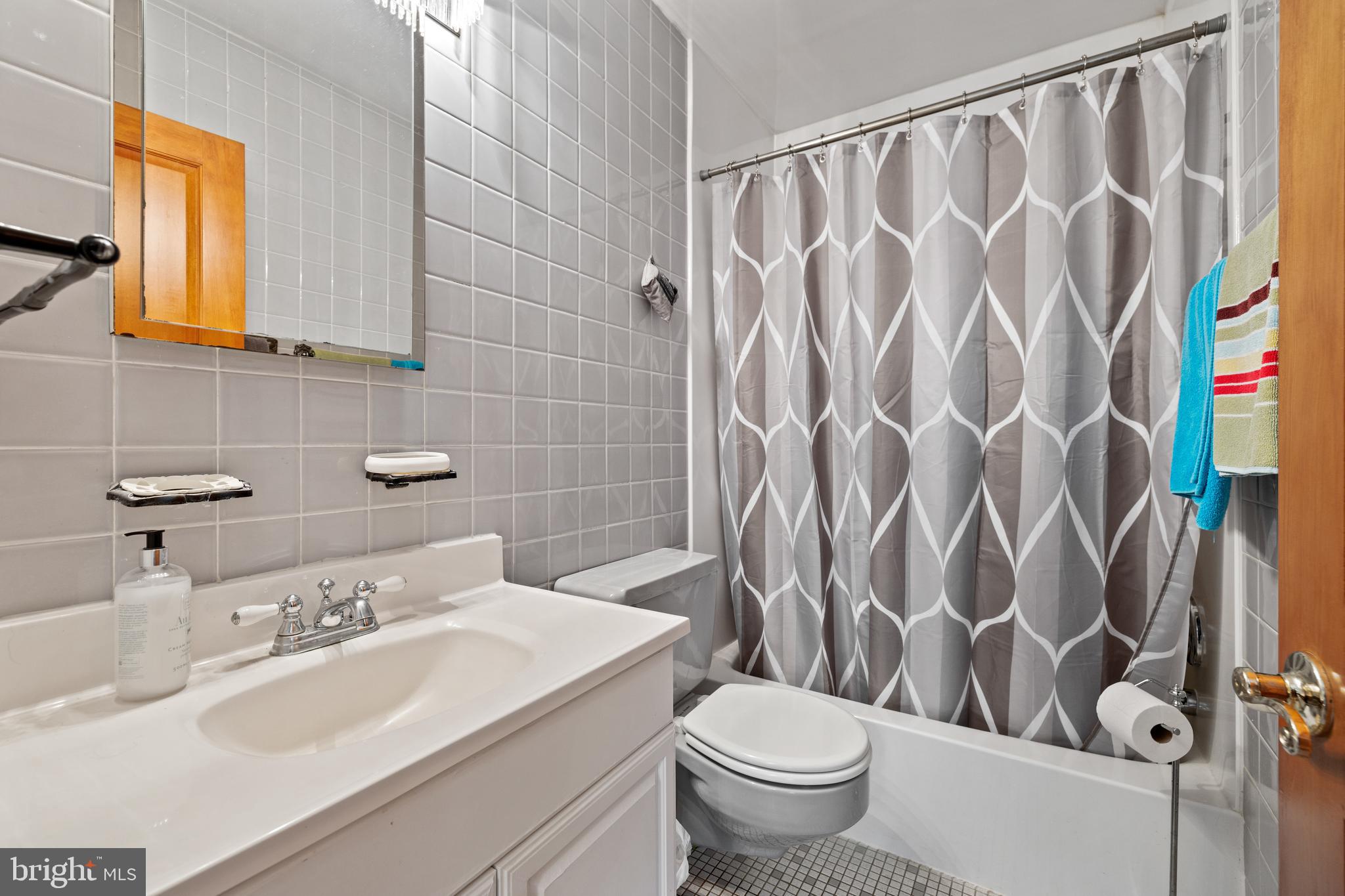 13100 Manor Road Glen Arm, MD 21057 - Photo 25 of 46 Primary Bath