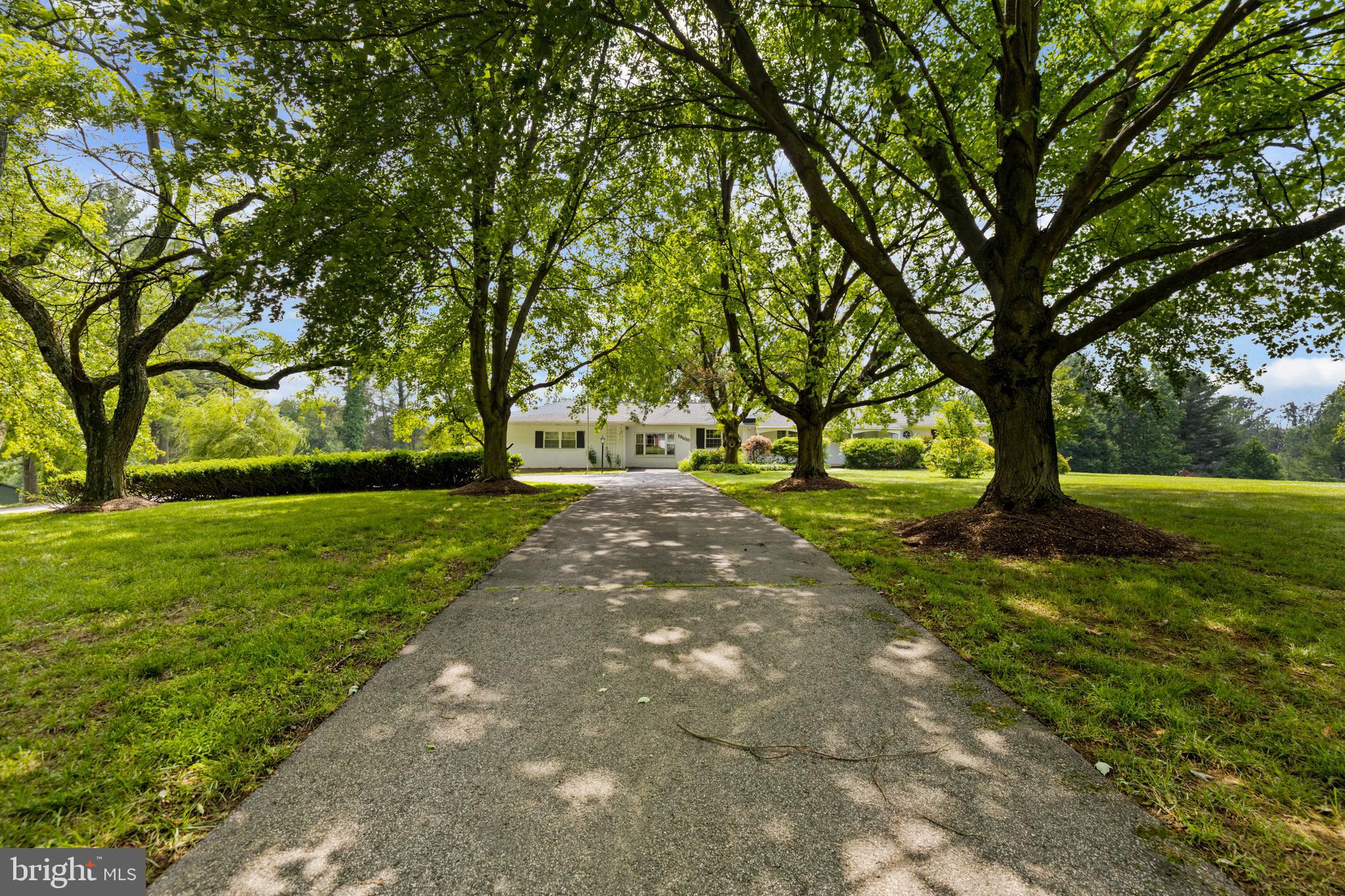 13100 Manor Road Glen Arm, MD 21057 - Photo 3 of 46