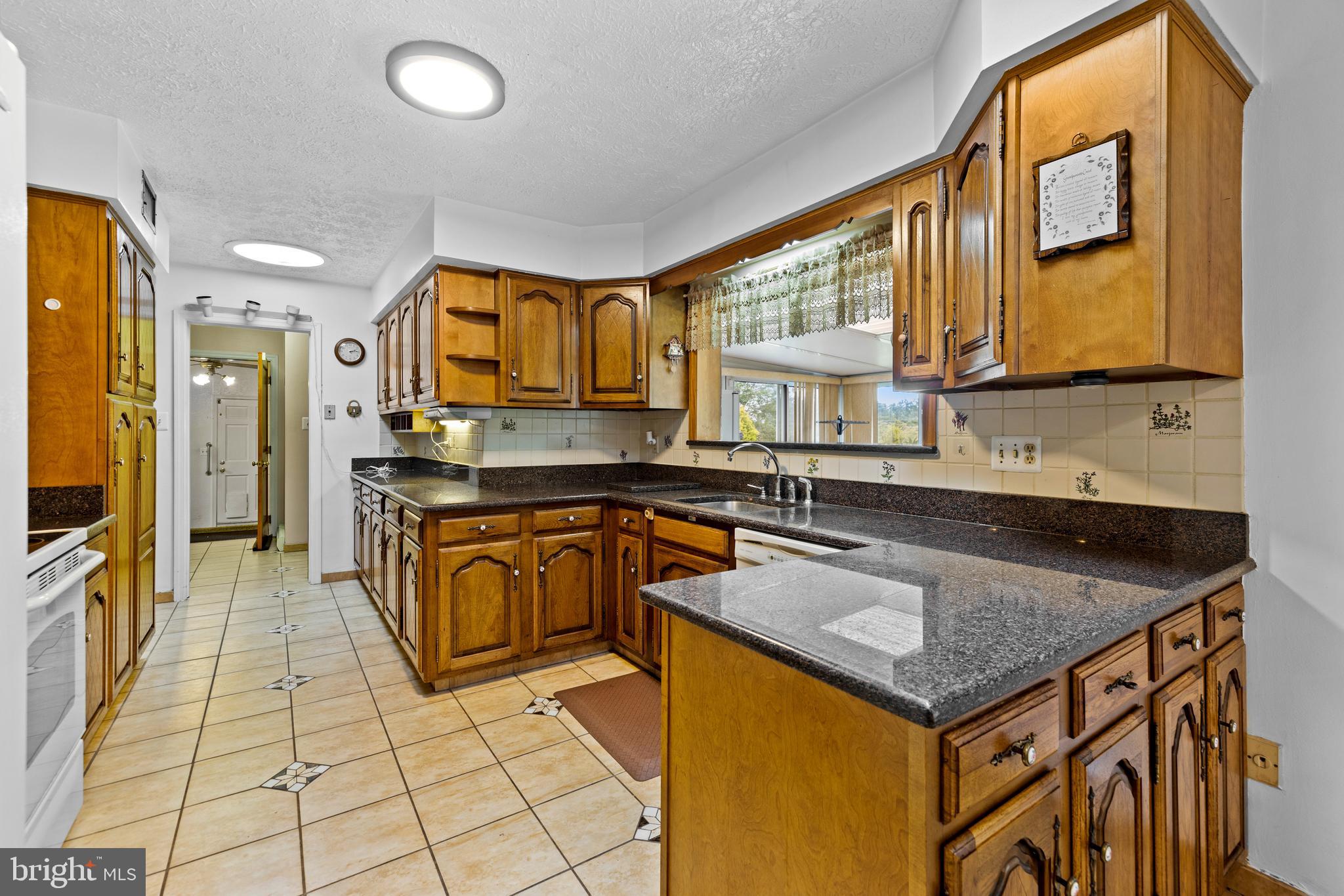 13100 Manor Road Glen Arm, MD 21057 - Photo 9 of 46 Kitchen