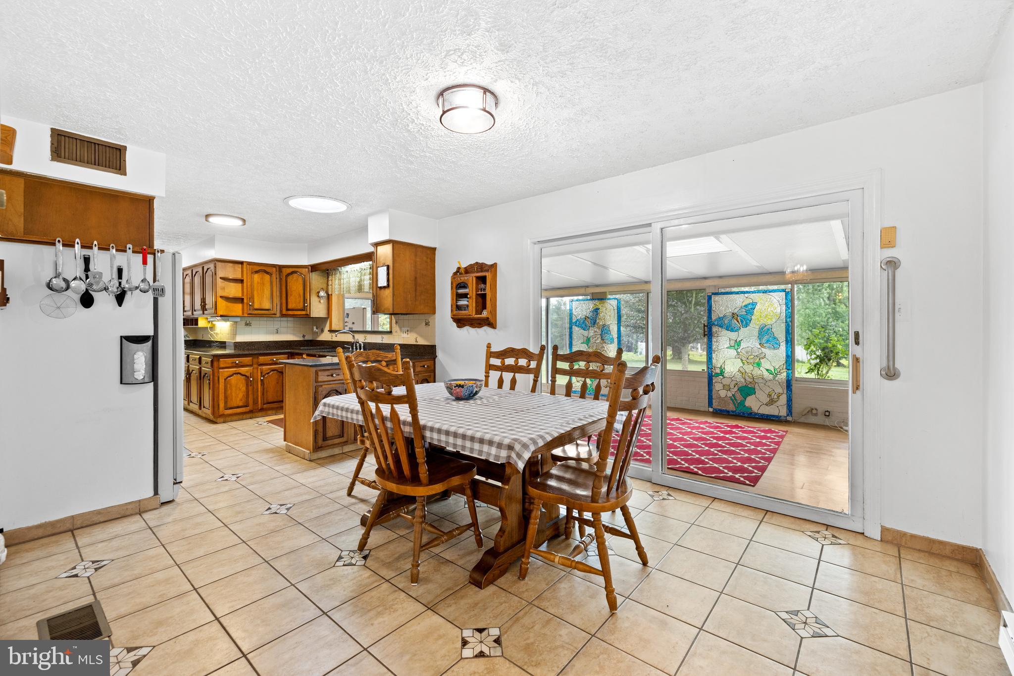13100 Manor Road Glen Arm, MD 21057 - Photo 10 of 46 Breakfast room