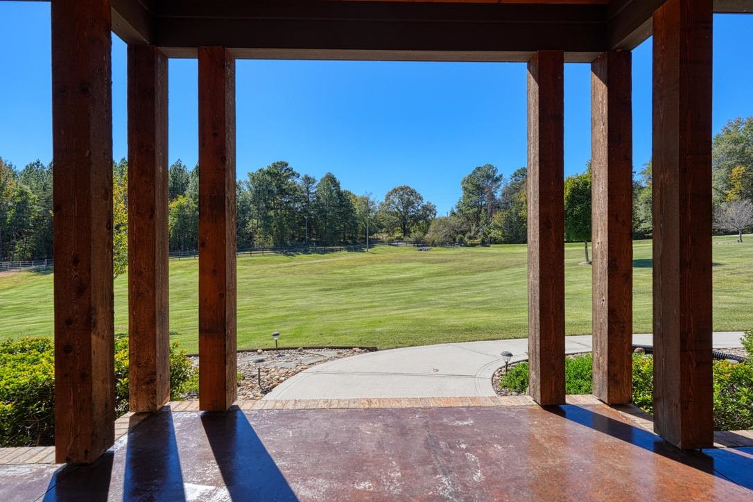 235 Hammett Road Wellford, SC 29385 - Photo 3 of 50