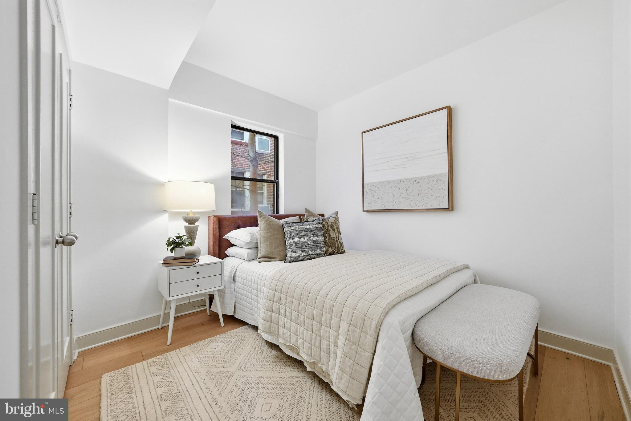 1727 R Street Northwest, Unit 203 Washington, DC 20009 - Photo 21 of 24 Second Bedroom
