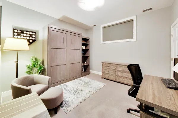 $1,050,000 | 3346 North Southport Avenue, Unit 1N, Chicago, IL 60657