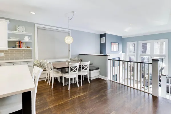 $1,050,000 | 3346 North Southport Avenue, Unit 1N, Chicago, IL 60657