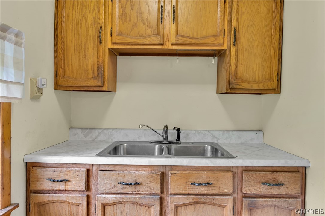 994 Ridge Road Lewiston, NY 14092 - Photo 18 of 48