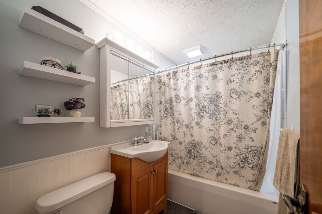 49 Fitzgerald Road Charlton, MA 01507 - Photo 22 of 24