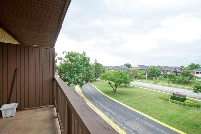2222 South Goebbert Road, Unit 361 Arlington Heights, IL 60005 - Photo 7 of 10 a view of a yard with an outdoor seating